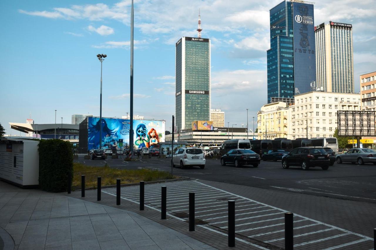 Zelazna City Centre ワルシャワ エクステリア 写真